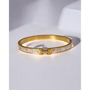 Luxurious Titanium Steel Bangle Bracelet